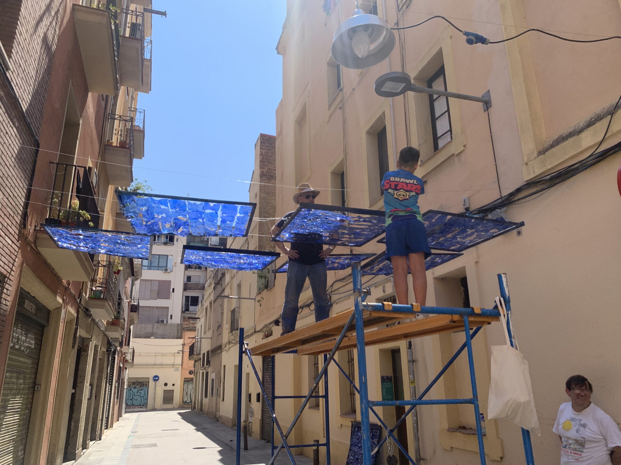 Fetes Gracia Preparatifs 2024 panneaux lluis vives scaled