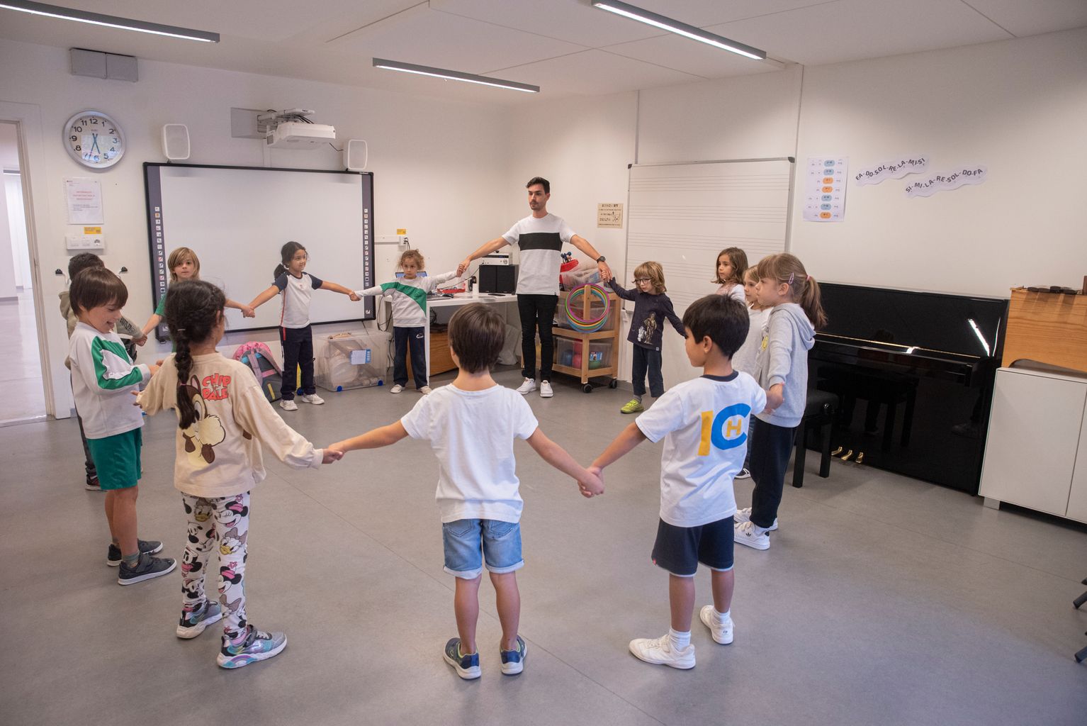 Equinox Barcelone enfants école