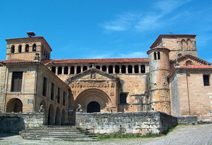 Santillana del mar. CC BY-SA 3.0/Wikipedia